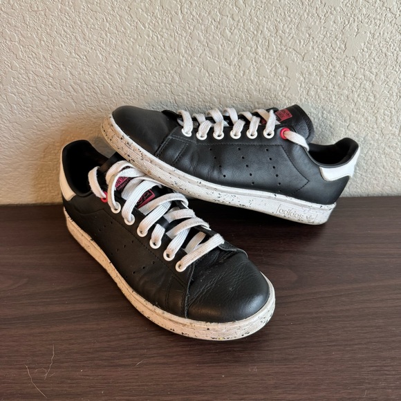 Adidas Stan Smith Black Leather Sneakers Casual Shoes - Picture 1 of 6